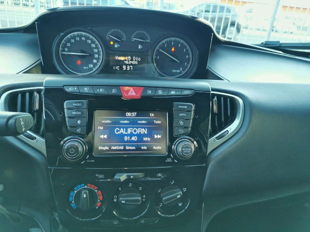 Lancia Ypsilon usata a Teramo (15)