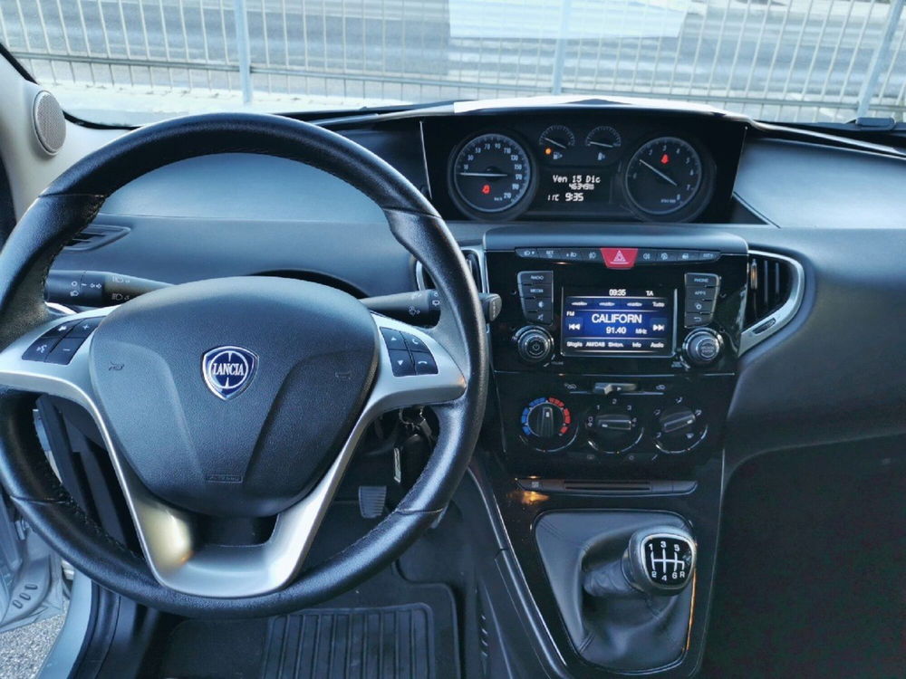 Lancia Ypsilon usata a Teramo (8)