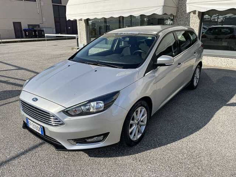 Ford Focus Station Wagon 1.5 TDCi 120 CV Start&Stop SW Titanium del 2018 usata a Bologna