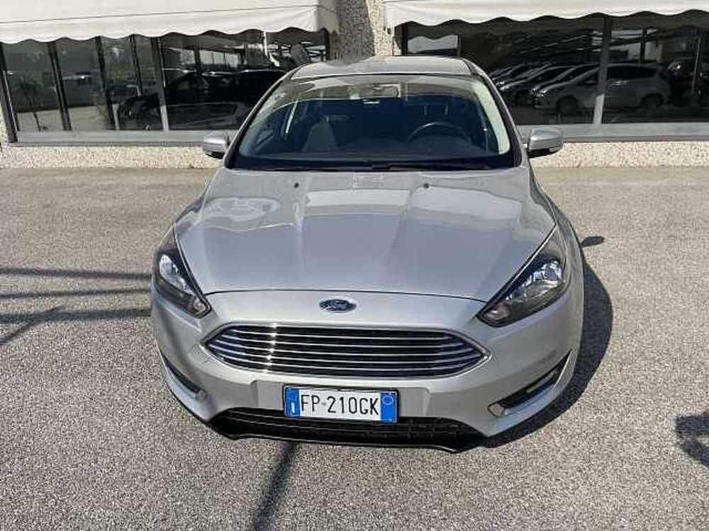 Ford Focus Station Wagon 1.5 TDCi 120 CV Start&Stop SW Titanium del 2018 usata a Bologna (2)