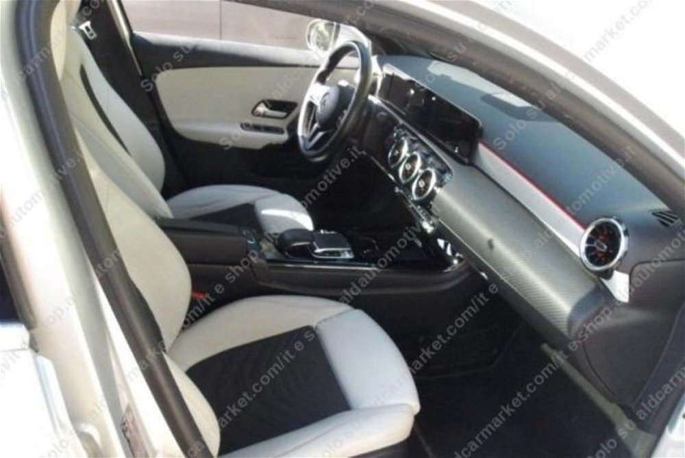 Mercedes-Benz Classe A 180 d Automatic Business  del 2019 usata a Tricase (3)