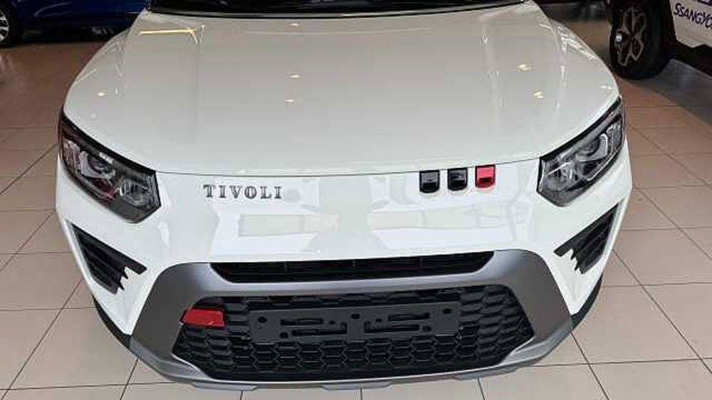 Ssangyong Tivoli nuova a Milano (20)