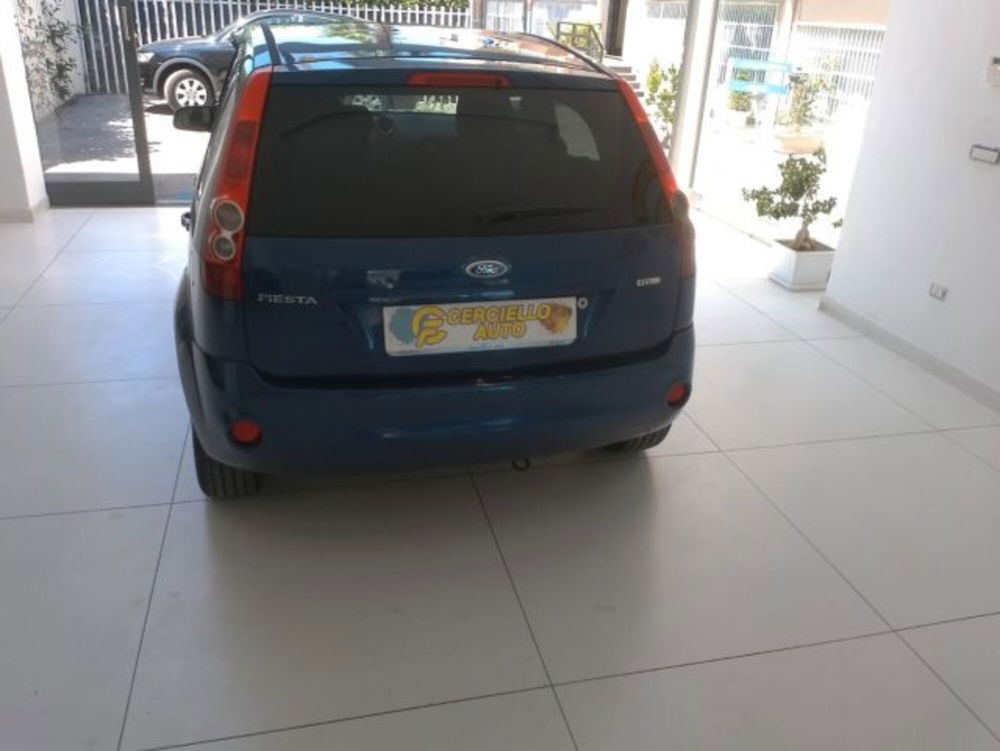 Ford Fiesta usata a Napoli (4)