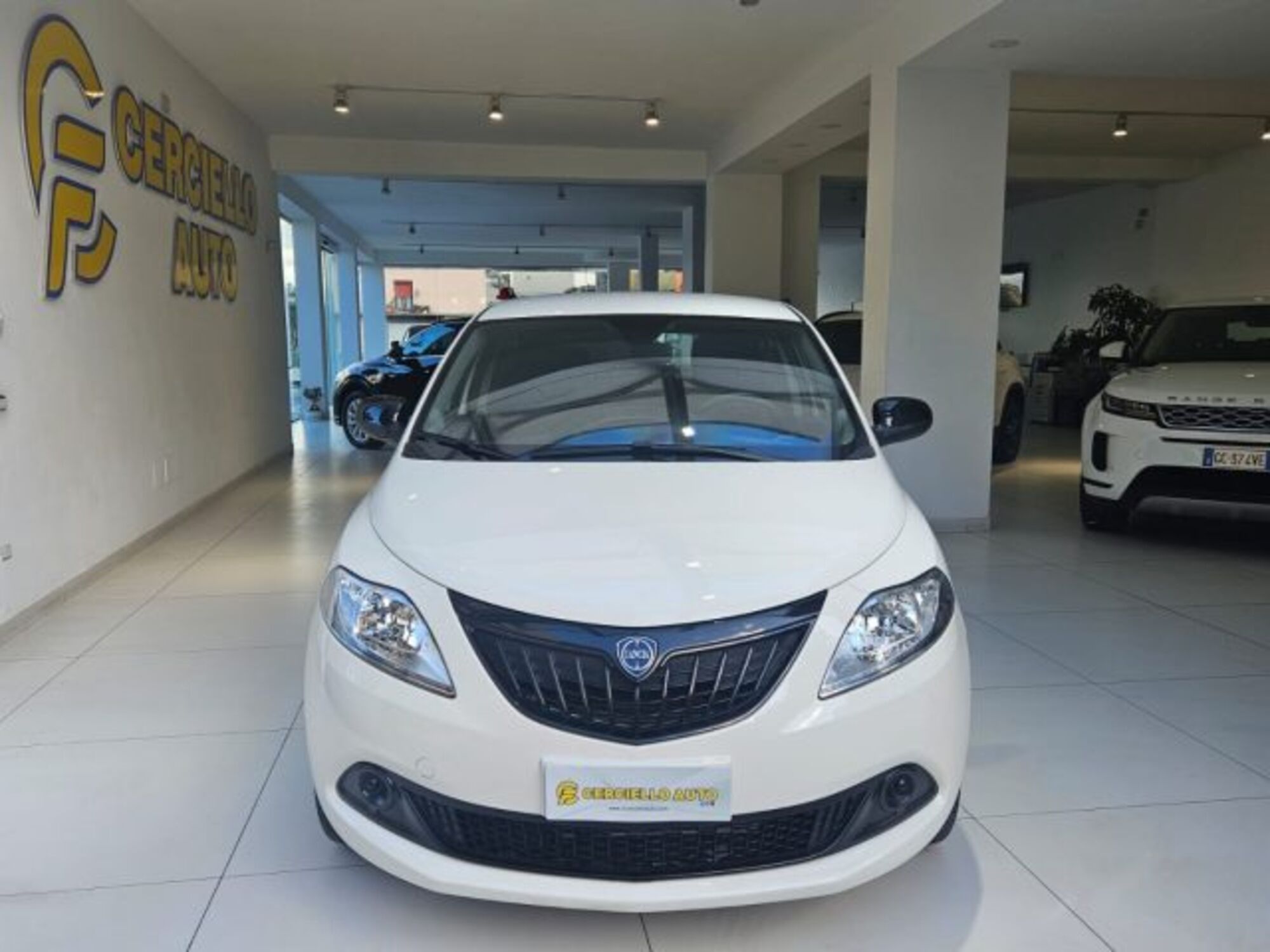 Lancia Ypsilon 1.0 FireFly 5 porte S&amp;S Hybrid Ecochic Silver  nuova a Somma Vesuviana