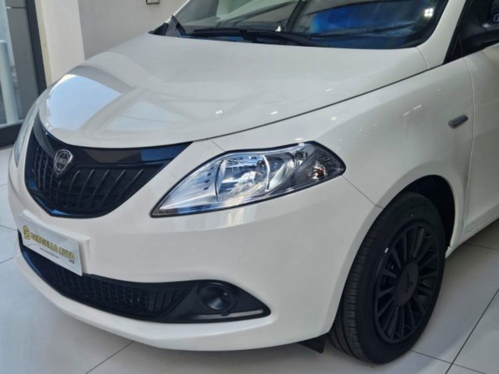 Lancia Ypsilon nuova a Napoli (7)