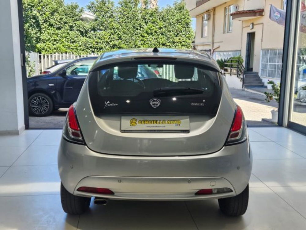 Lancia Ypsilon usata a Napoli (8)