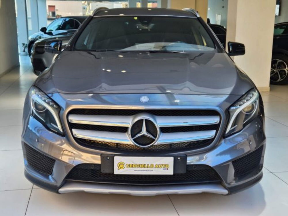 Mercedes-Benz GLA SUV usata a Napoli (6)