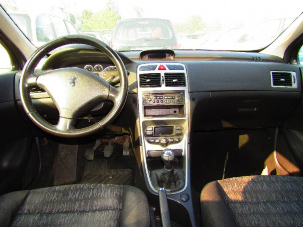 Peugeot 307 SW usata a Napoli (6)