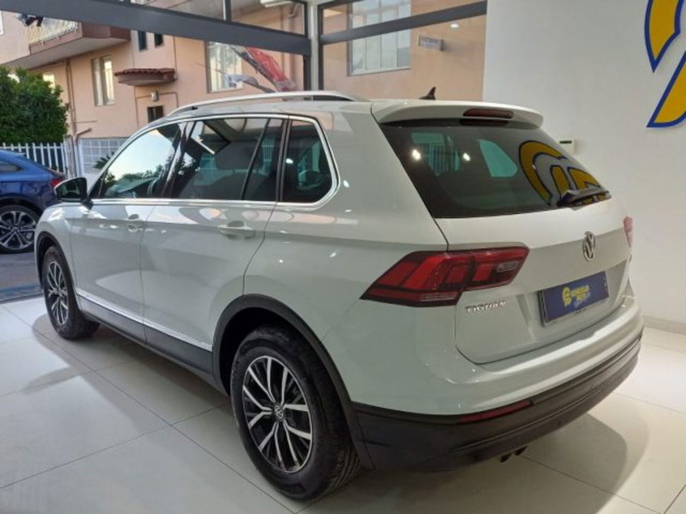 Volkswagen Tiguan 2.0 TDI SCR DSG Advanced BlueMotion Technology  del 2017 usata a Somma Vesuviana (3)