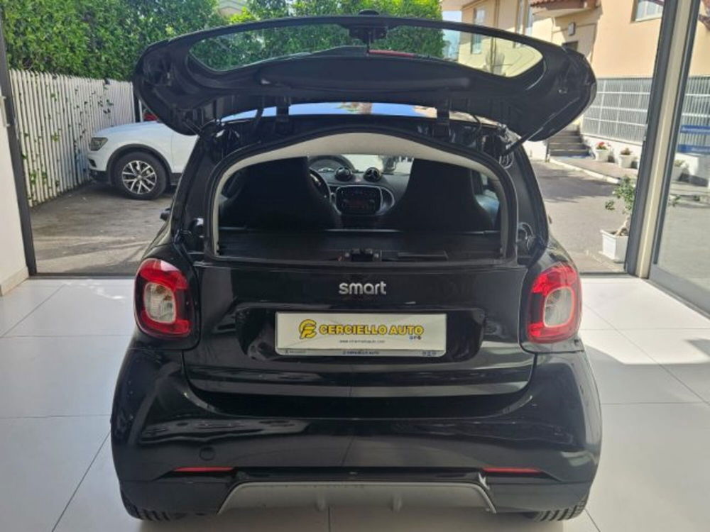 smart fortwo 70 1.0 twinamic Passion  del 2019 usata a Somma Vesuviana (5)