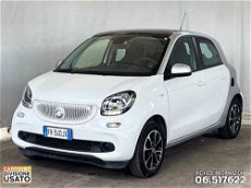smart forfour forfour 70 1.0 twinamic Passion del 2017 usata a Roma