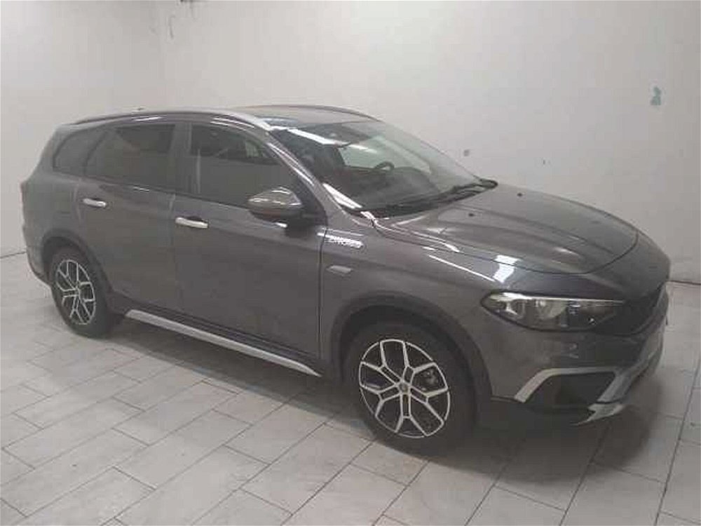 Fiat Tipo Station Wagon Tipo SW 1.6 mjt Cross s&s 130cv nuova a Cuneo (3)