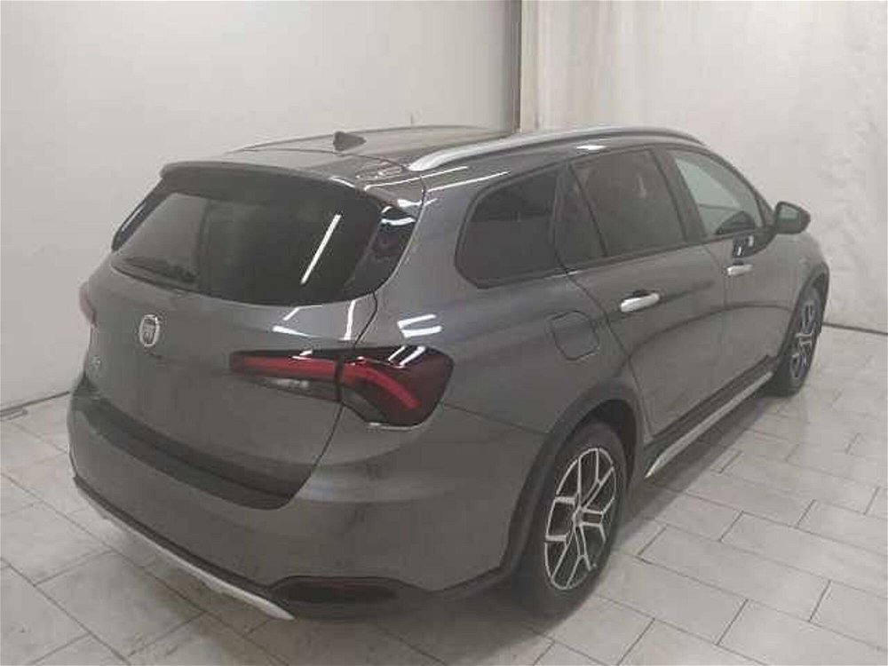 Fiat Tipo Station Wagon Tipo SW 1.6 mjt Cross s&s 130cv nuova a Cuneo (4)