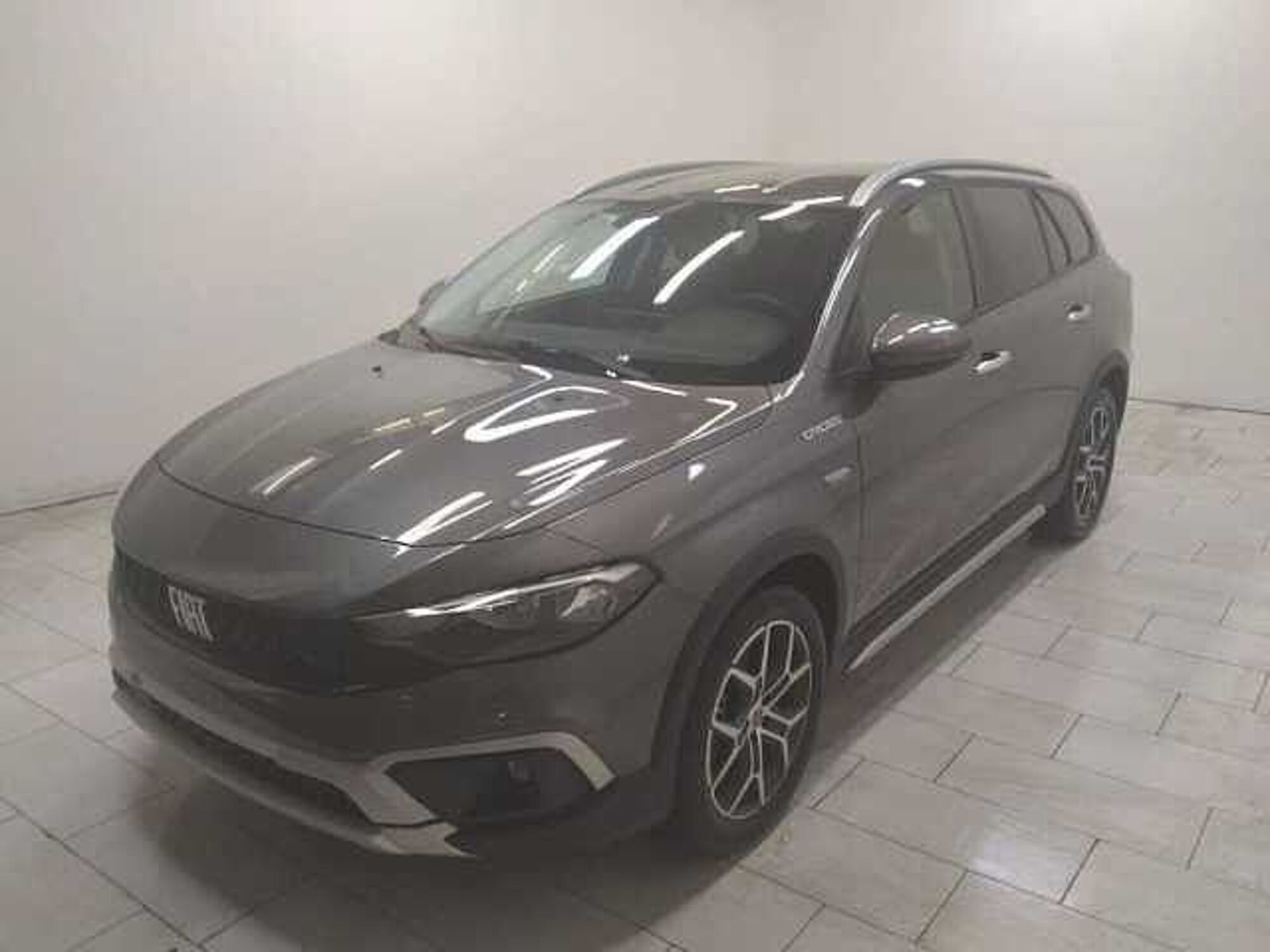 Fiat Tipo Station Wagon Tipo SW 1.6 mjt Cross s&amp;s 130cv nuova a Cuneo