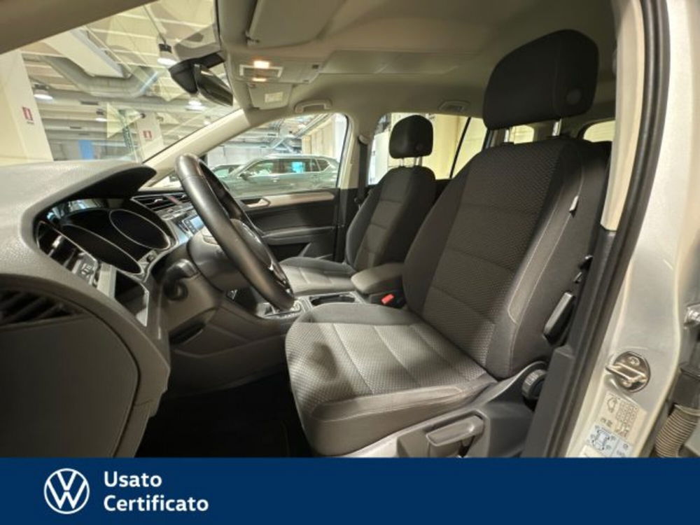 Volkswagen Touran usata a Vicenza (16)