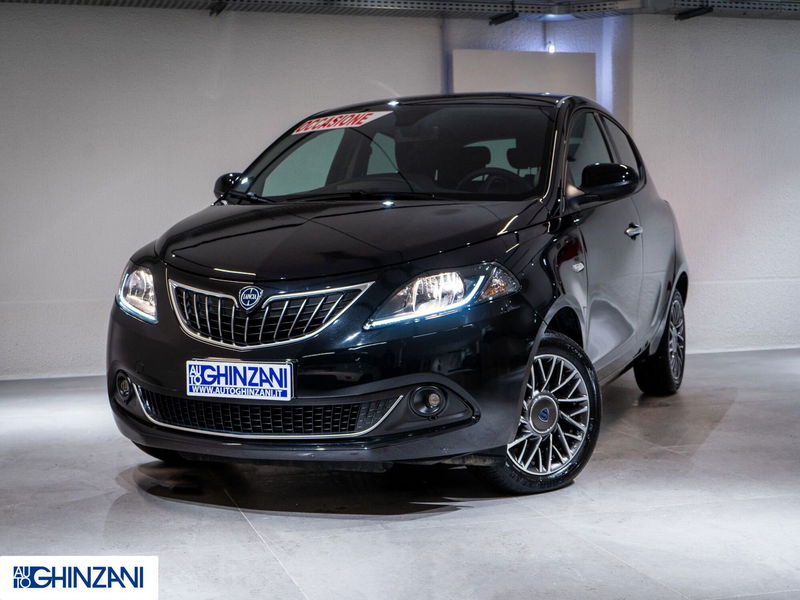 Lancia Ypsilon 1.0 FireFly 5 porte S&amp;S Hybrid Ecochic A. Ferretti nuova a San Paolo d&#039;Argon