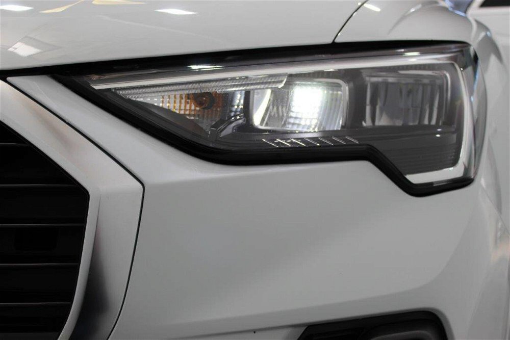 Audi Q3 35 TDI S tronic Business  del 2019 usata a Triggiano (5)