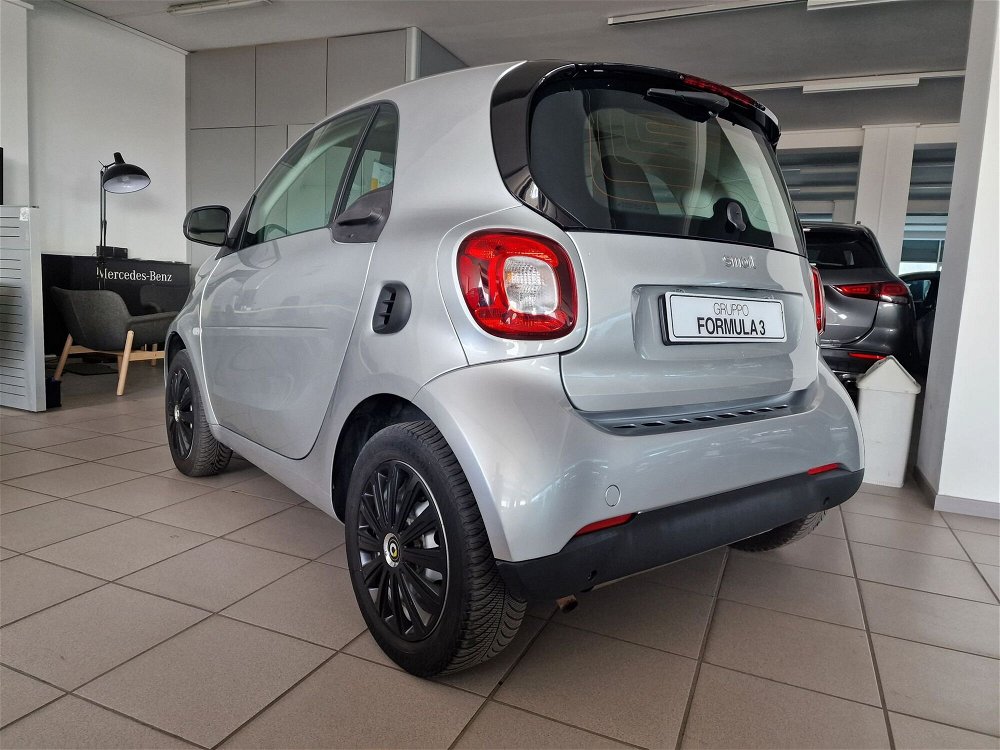 smart Fortwo 70 1.0 Youngster  del 2019 usata a Messina (4)