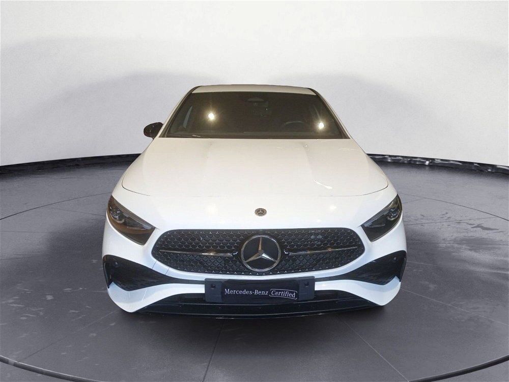 Mercedes-Benz Classe A Sedan 250 e Plug-in hybrid Automatica 4p. Business del 2023 usata a Vinci (2)
