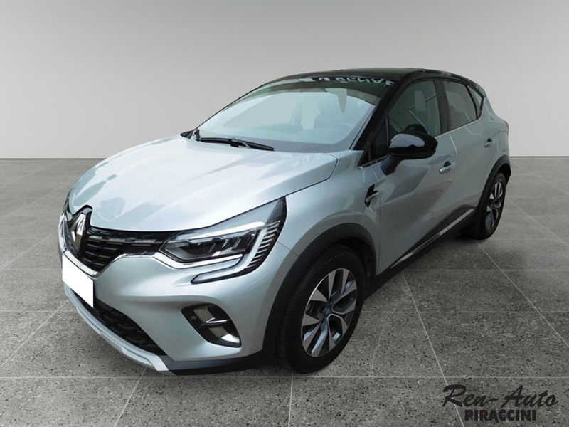 Renault Captur Plug-in Hybrid E-Tech 160 CV Intens  del 2020 usata a Rimini