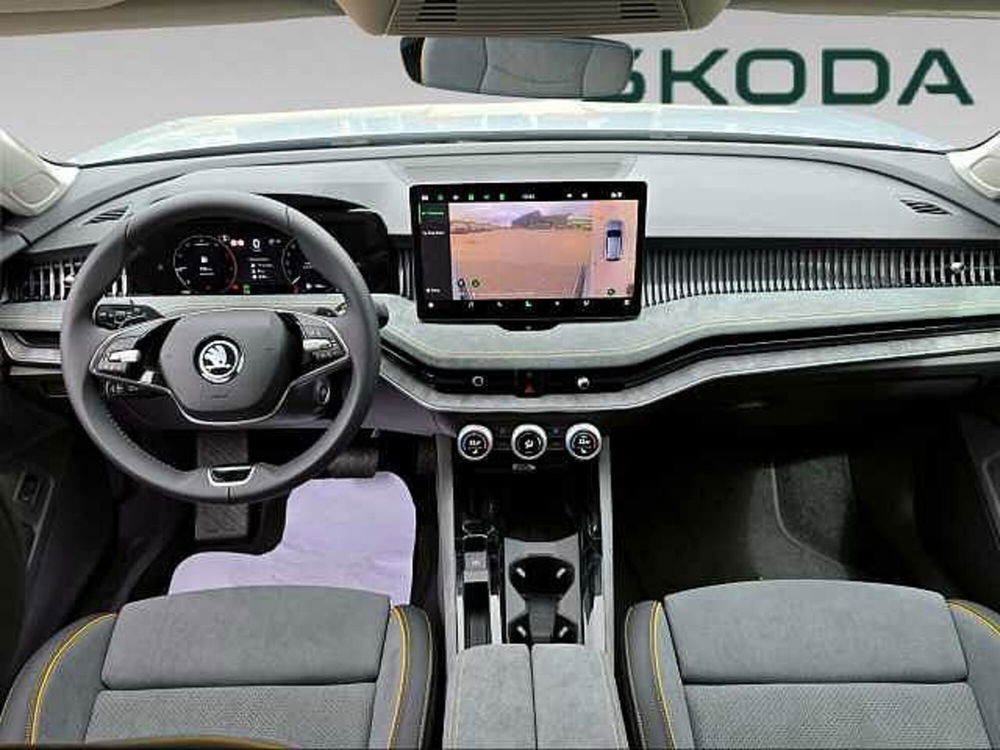 Skoda Superb nuova a Grosseto (7)