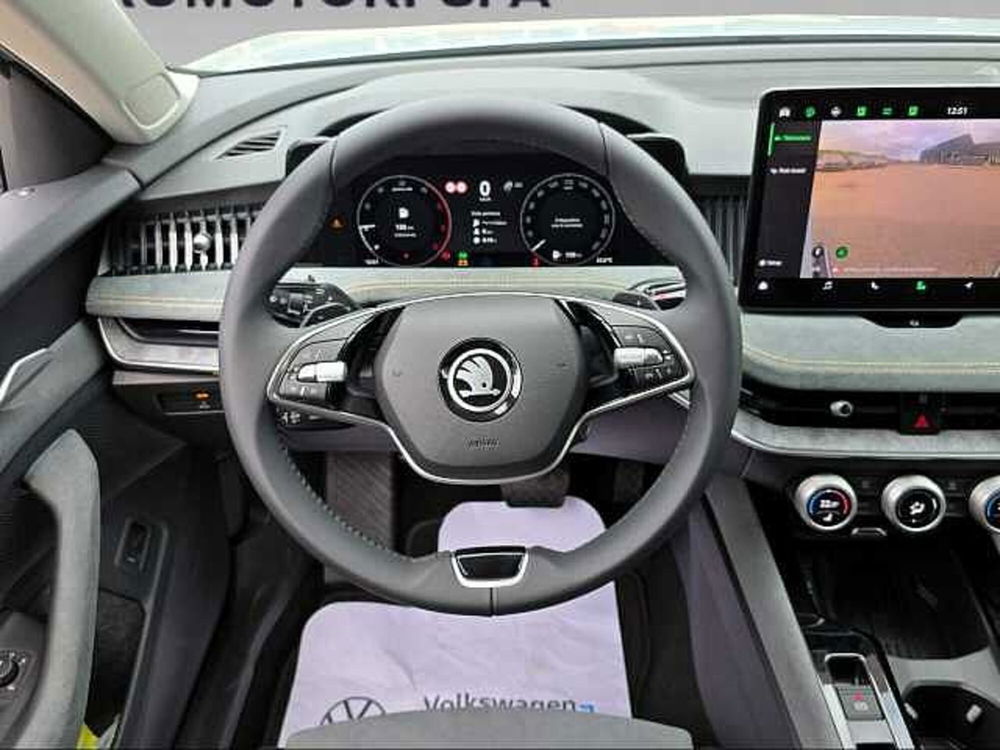 Skoda Superb nuova a Grosseto (8)