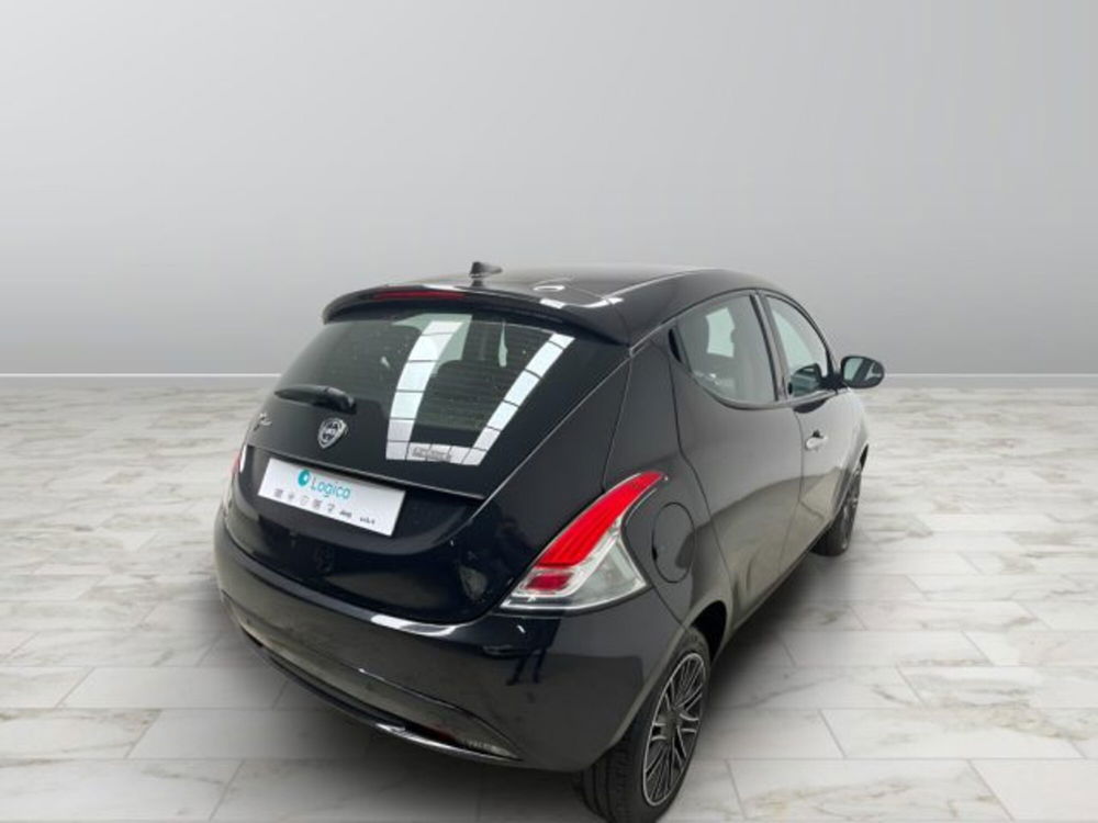 Lancia Ypsilon usata a Biella (9)