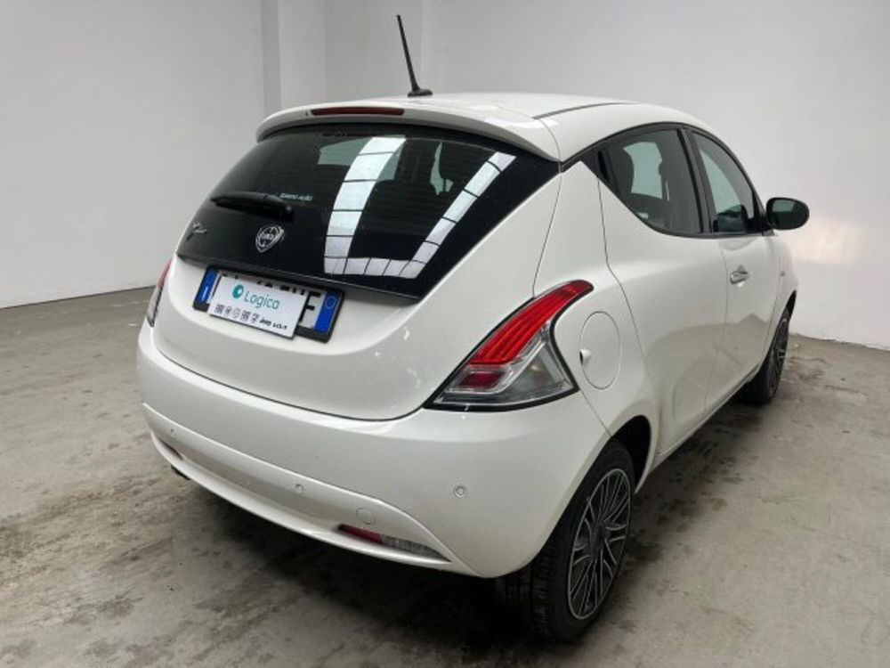 Lancia Ypsilon usata a Biella (9)