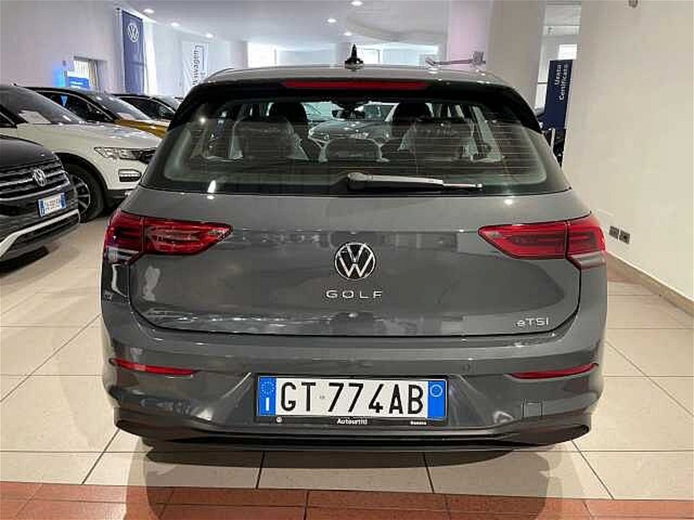 Volkswagen Golf Variant 1.0 eTSI EVO DSG Life nuova a Genova (4)