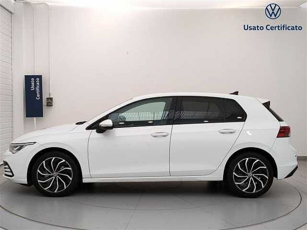 Volkswagen Golf 1.5 eTSI 150 CV EVO ACT DSG Life del 2020 usata a Busto Arsizio (2)