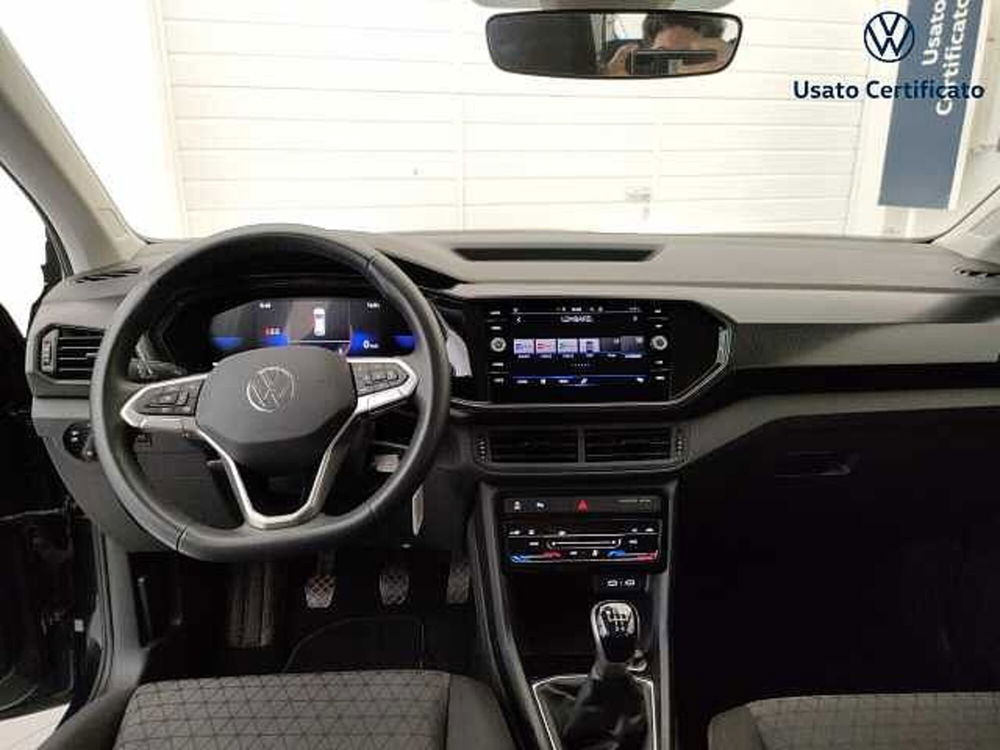 Volkswagen T-Cross usata a Varese (16)