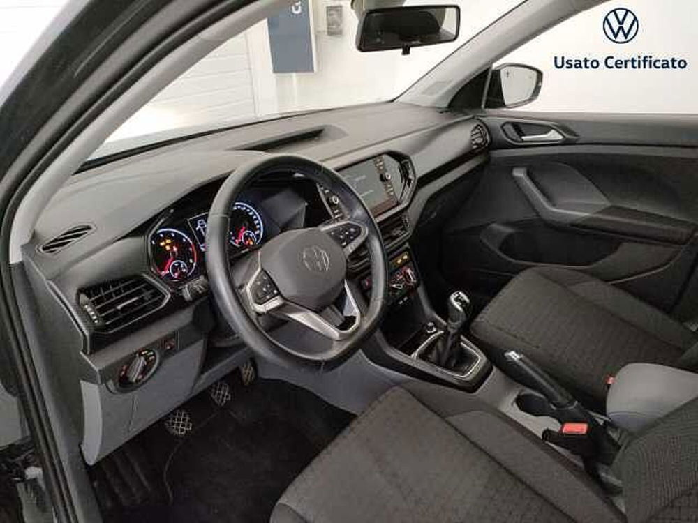 Volkswagen T-Cross usata a Varese (11)