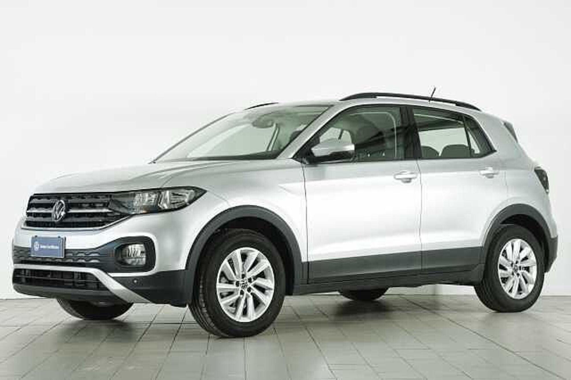 Volkswagen T-Cross 1.0 tsi Edition 95cv del 2023 usata a Barni