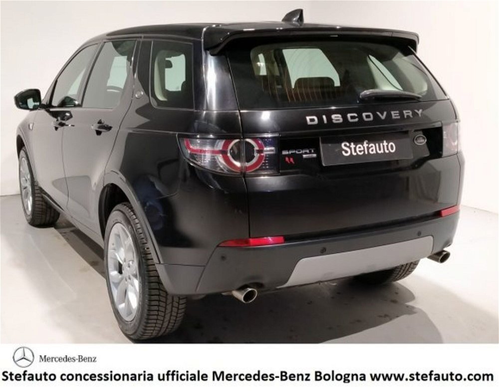 Land Rover Discovery Sport 2.0 TD4 180 CV HSE  del 2017 usata a Castel Maggiore (3)