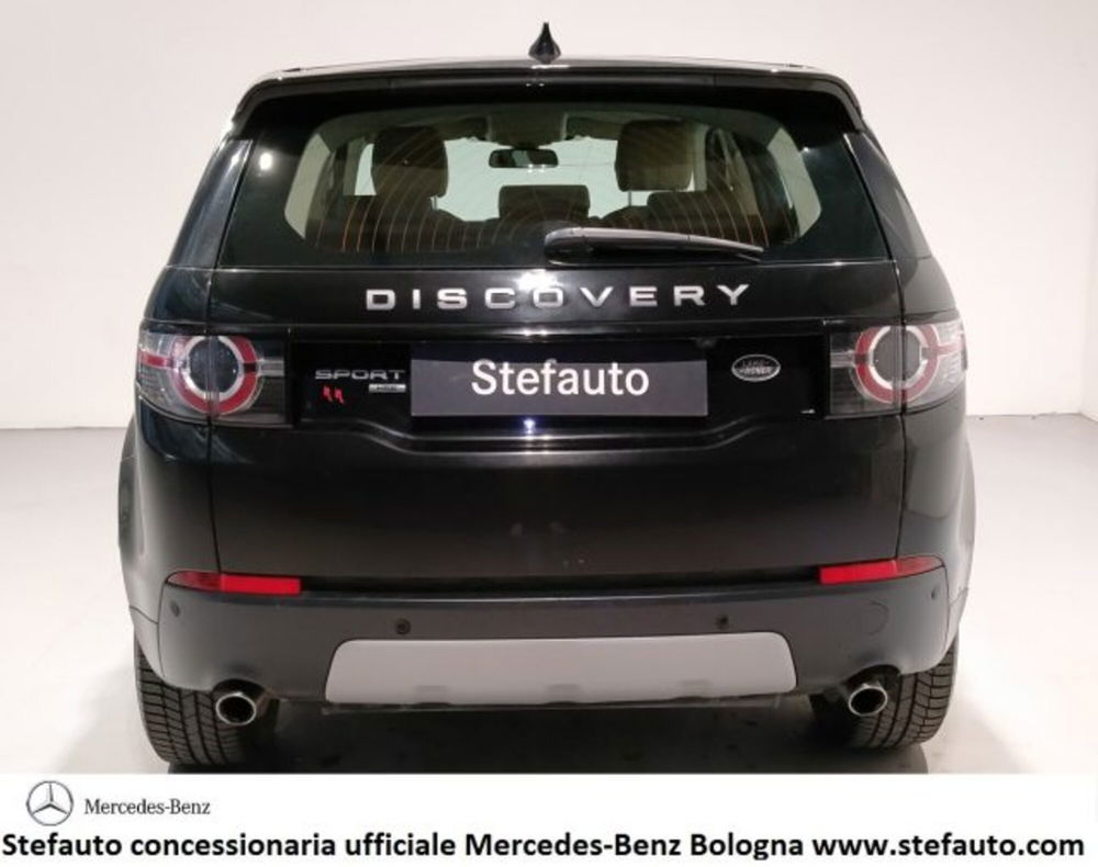 Land Rover Discovery Sport 2.0 TD4 180 CV HSE  del 2017 usata a Castel Maggiore (4)