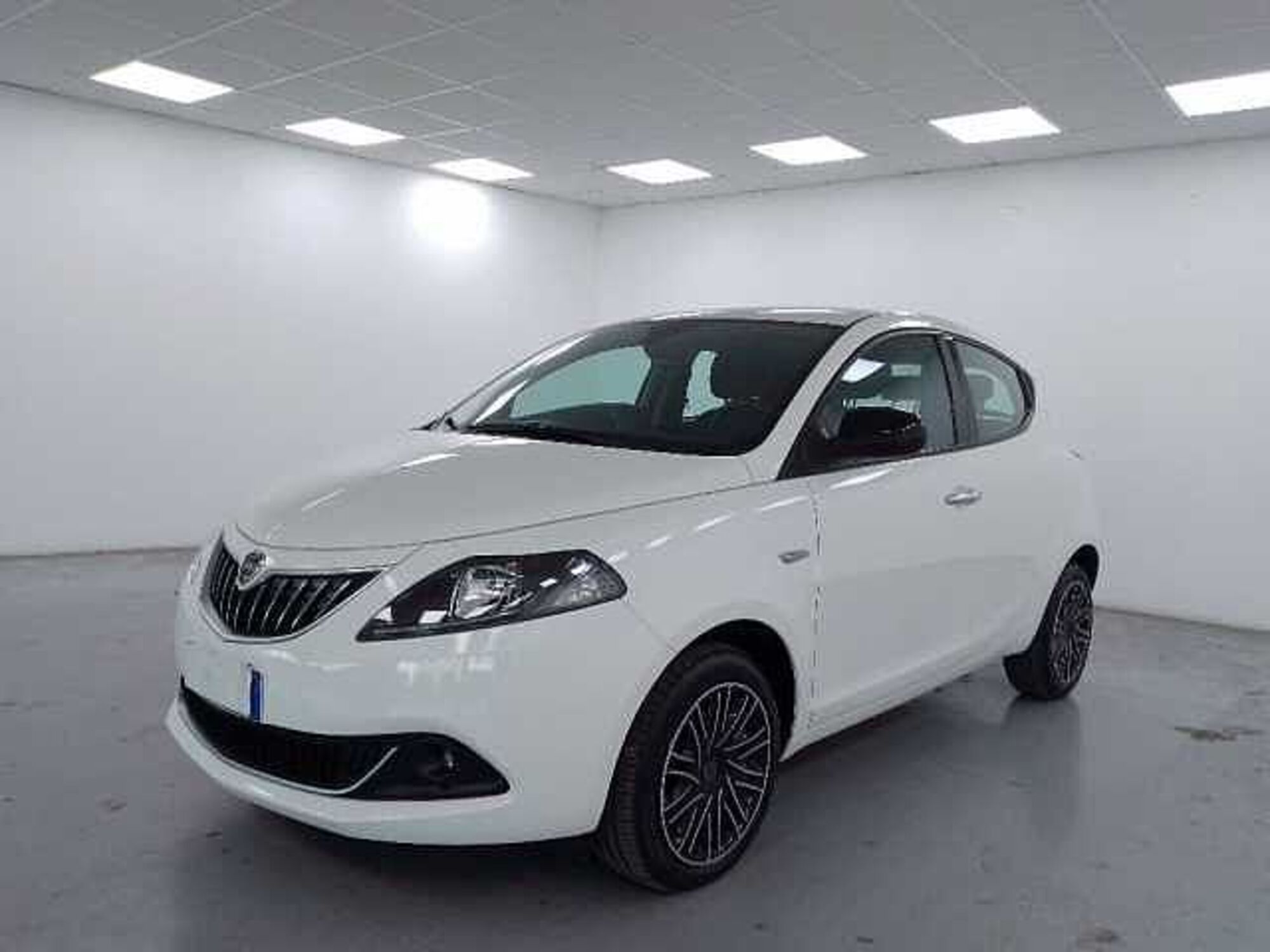 Lancia Ypsilon 1.0 FireFly 5 porte S&amp;S Hybrid Gold Plus del 2022 usata a Cuneo