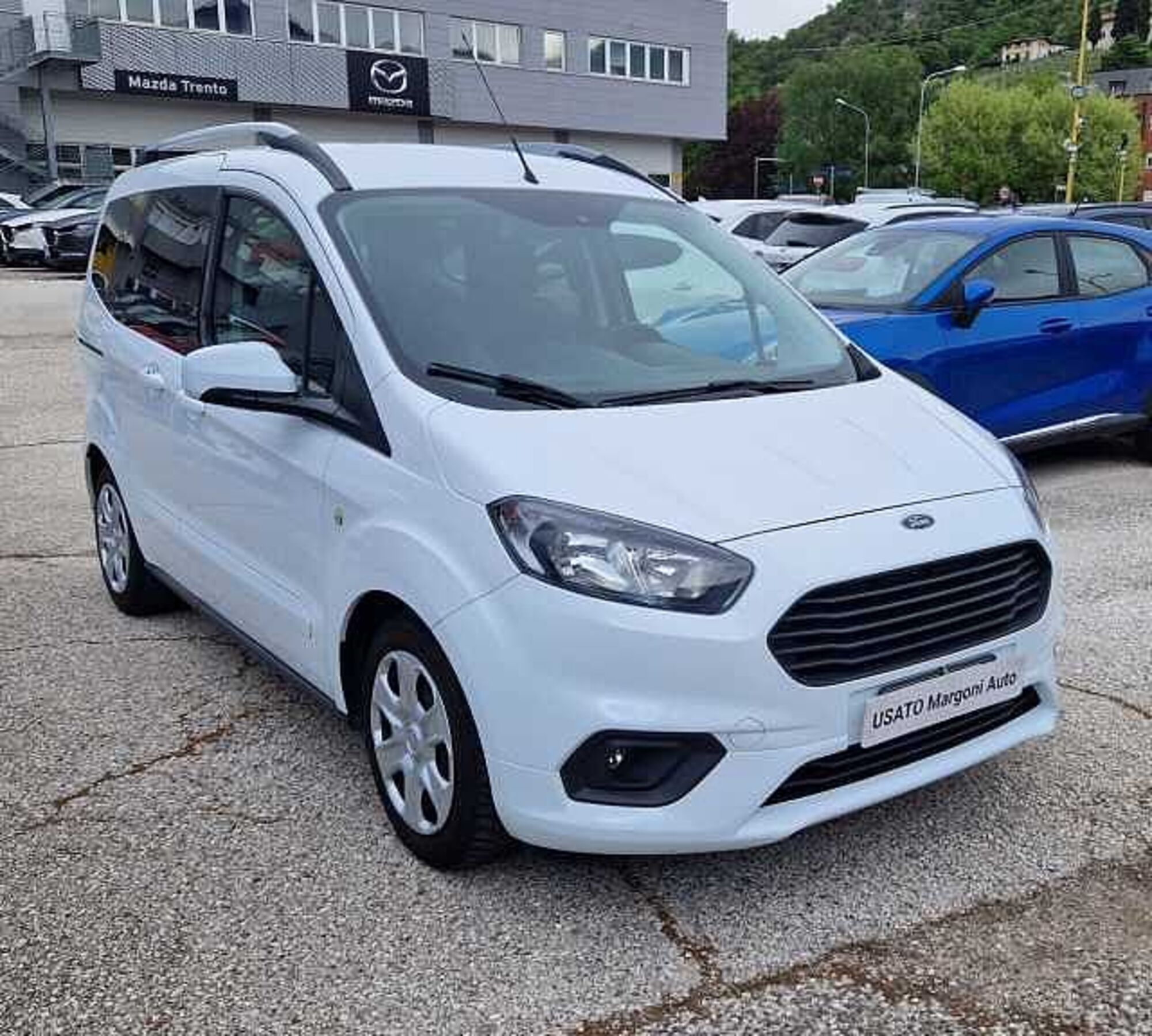 Ford Tourneo Courier 1.5 TDCI 75 CV Plus  del 2019 usata a Trento