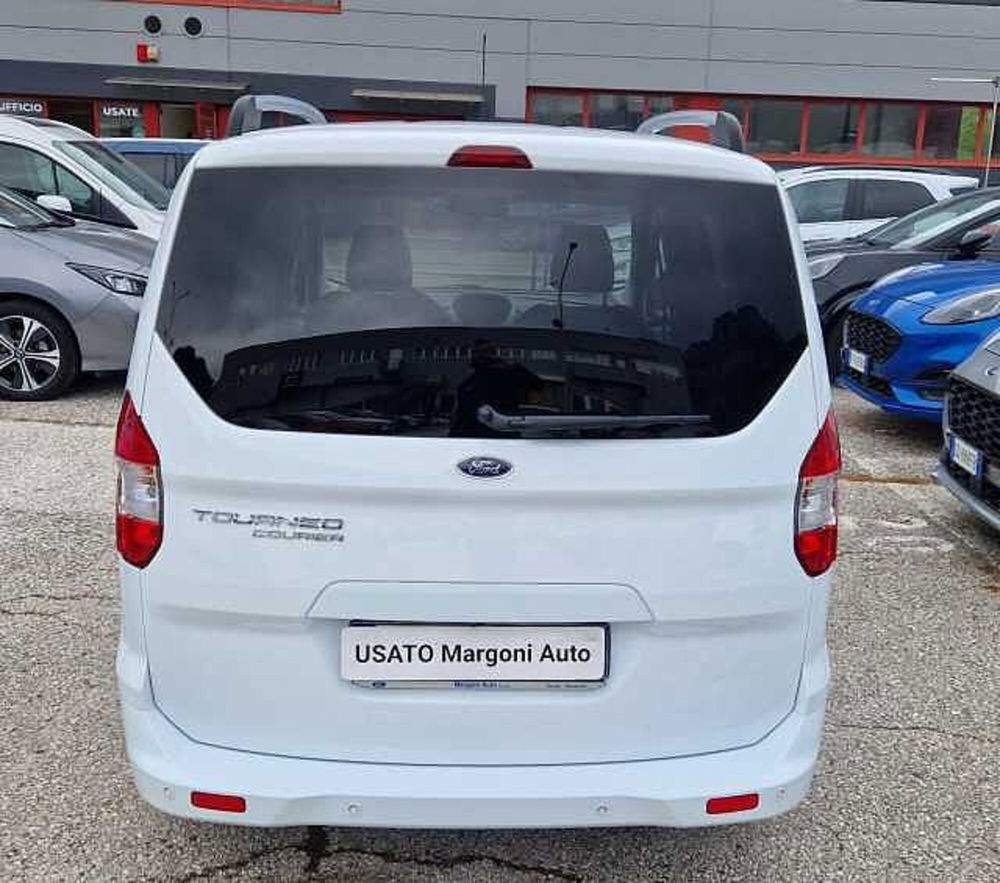 Ford Tourneo Courier usata a Trento (6)