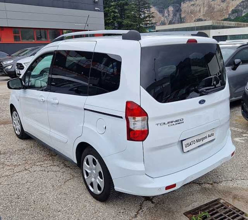 Ford Tourneo Courier usata a Trento (7)