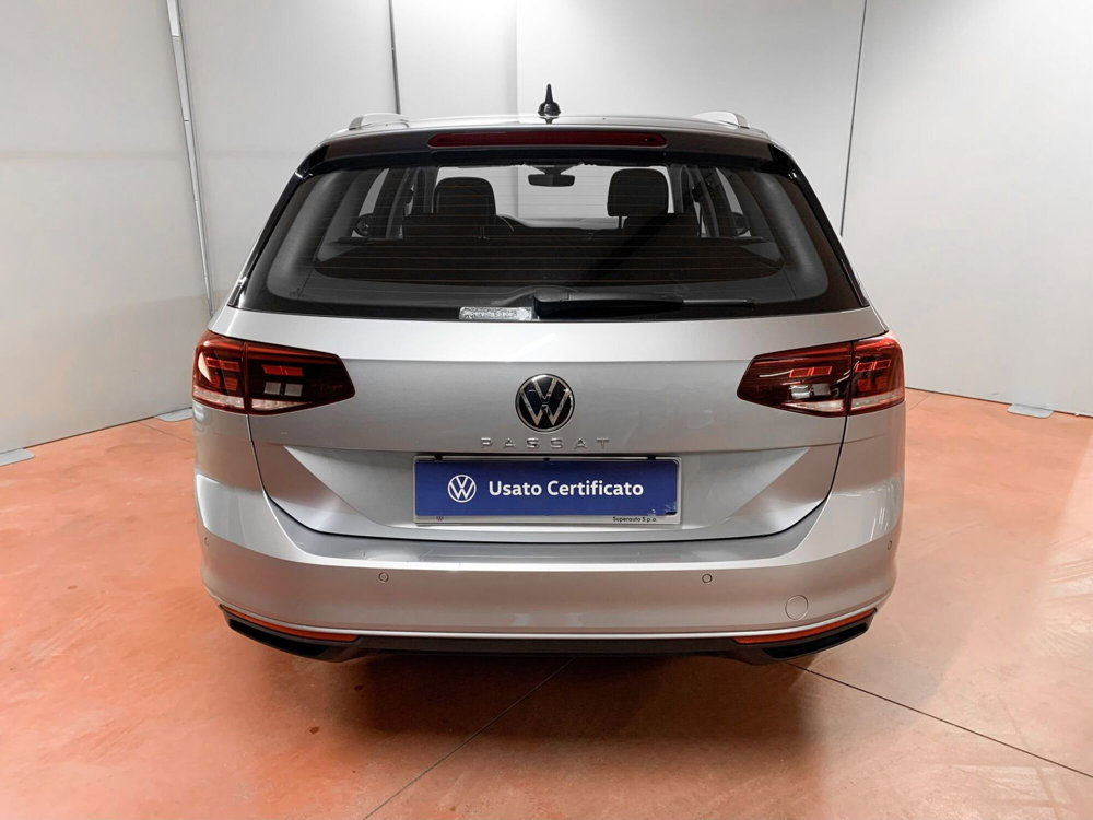 Volkswagen Passat Variant 2.0 TDI SCR EVO DSG Business del 2021 usata a Padova (5)