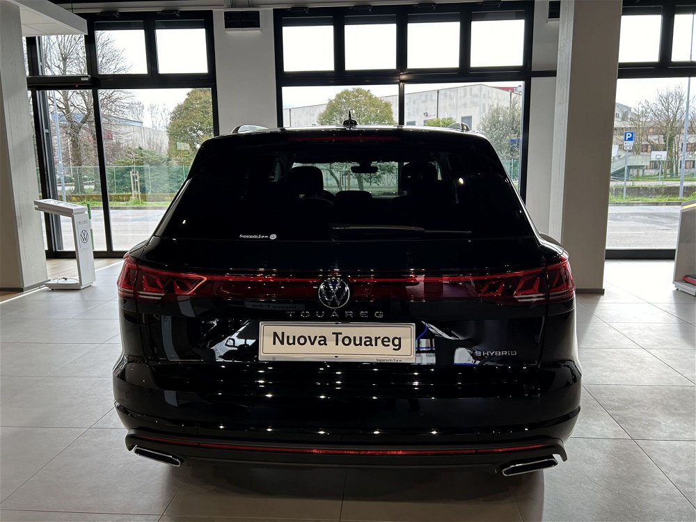Volkswagen Touareg 3.0 V6 TSI eHybrid Elegance  nuova a Padova (5)