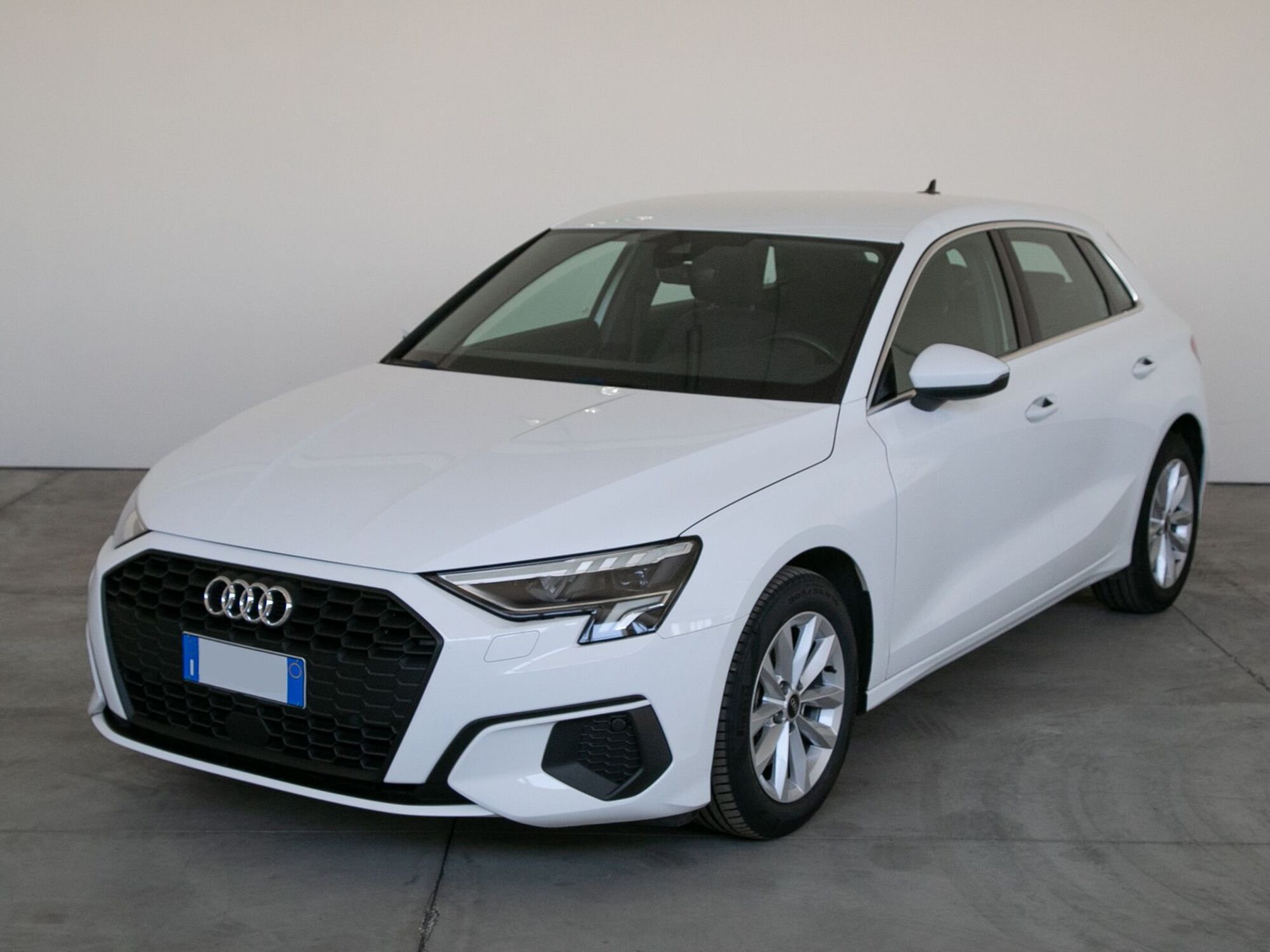 Audi A3 Sportback 30 TDI  del 2020 usata a Catania