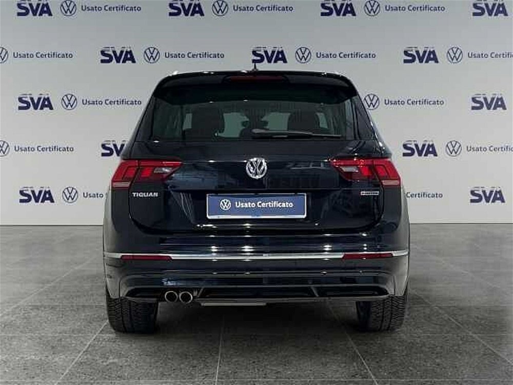 Volkswagen Tiguan 2.0 TDI 150 CV SCR DSG 4MOTION R-Line del 2019 usata a Ravenna (4)