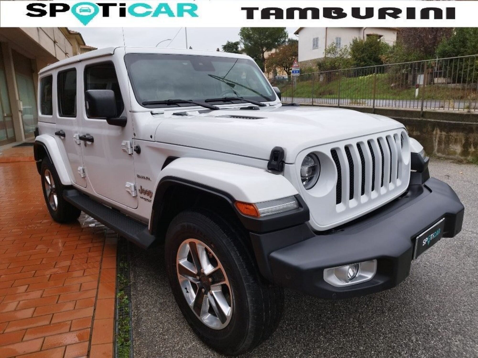 Jeep Wrangler Unlimited 2.2 Mjt II Sahara del 2020 usata a Cortona