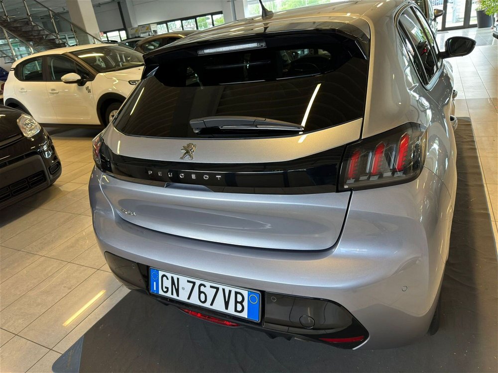 Peugeot 208 PureTech 100 Stop&Start 5 porte Allure  del 2023 usata a Ferrara (5)