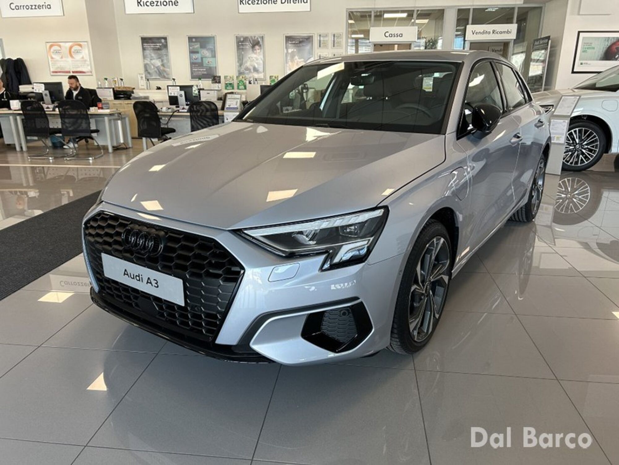 Audi A3 Sportback 40 TFSI e S tronic Business Advanced nuova a San Bonifacio