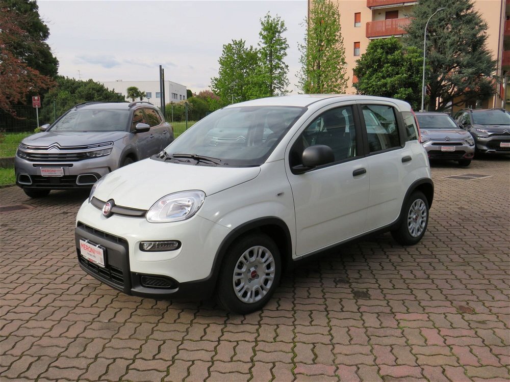 Fiat Panda 1.0 FireFly S&S Hybrid City Cross  nuova a Seregno (5)