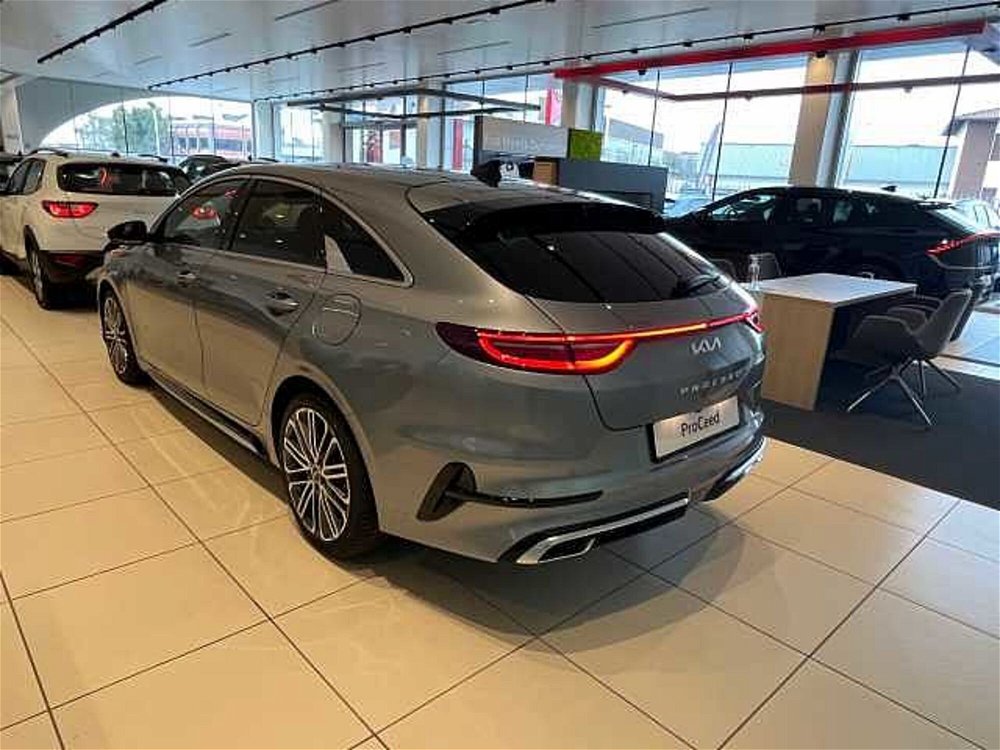 Kia ProCeed 1.5 T-GDI DCT GT Line Special Edition nuova a Magenta (5)