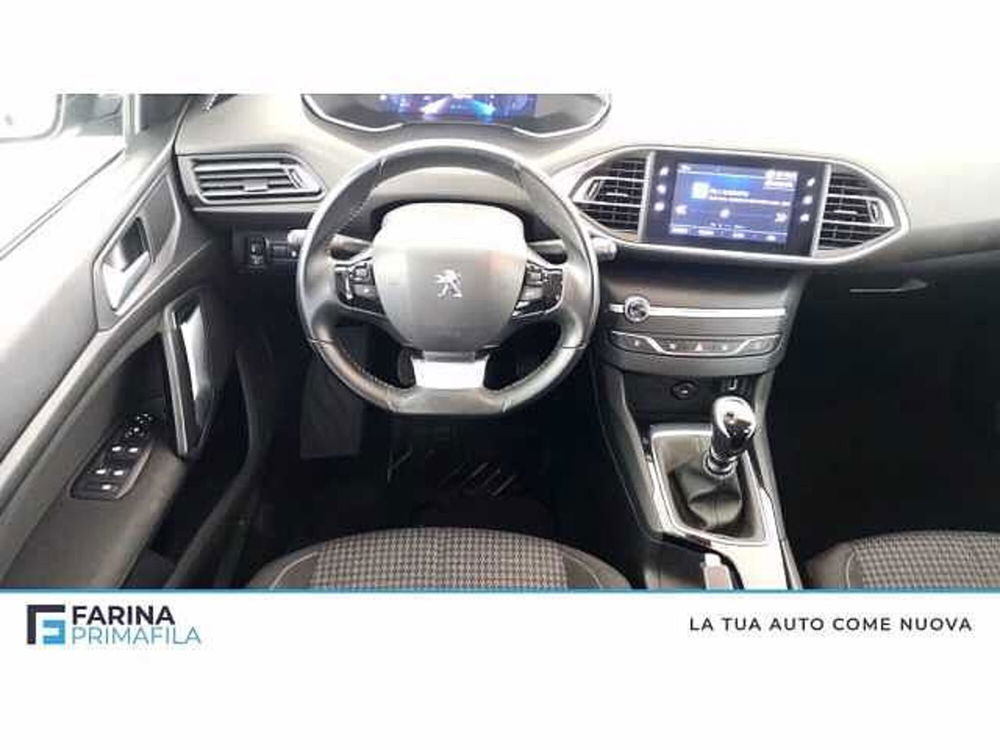 Peugeot 308 usata a Napoli (12)