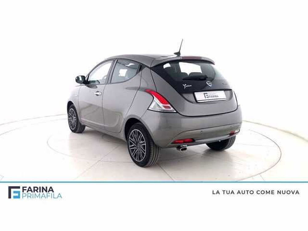 Lancia Ypsilon usata a Napoli (5)